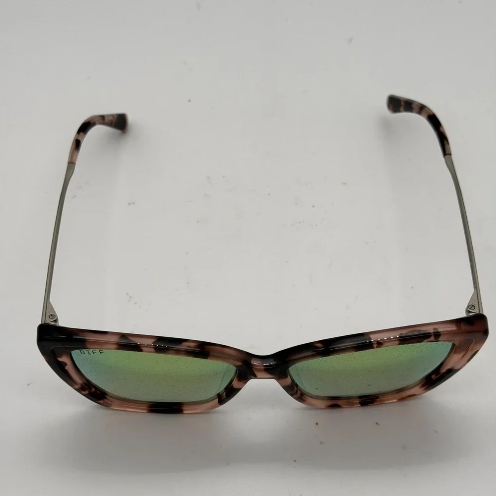 DIFF Eyewear Becky II HM-TF30P Tortoise Taupe Polarized Cat Eye Sunglasses